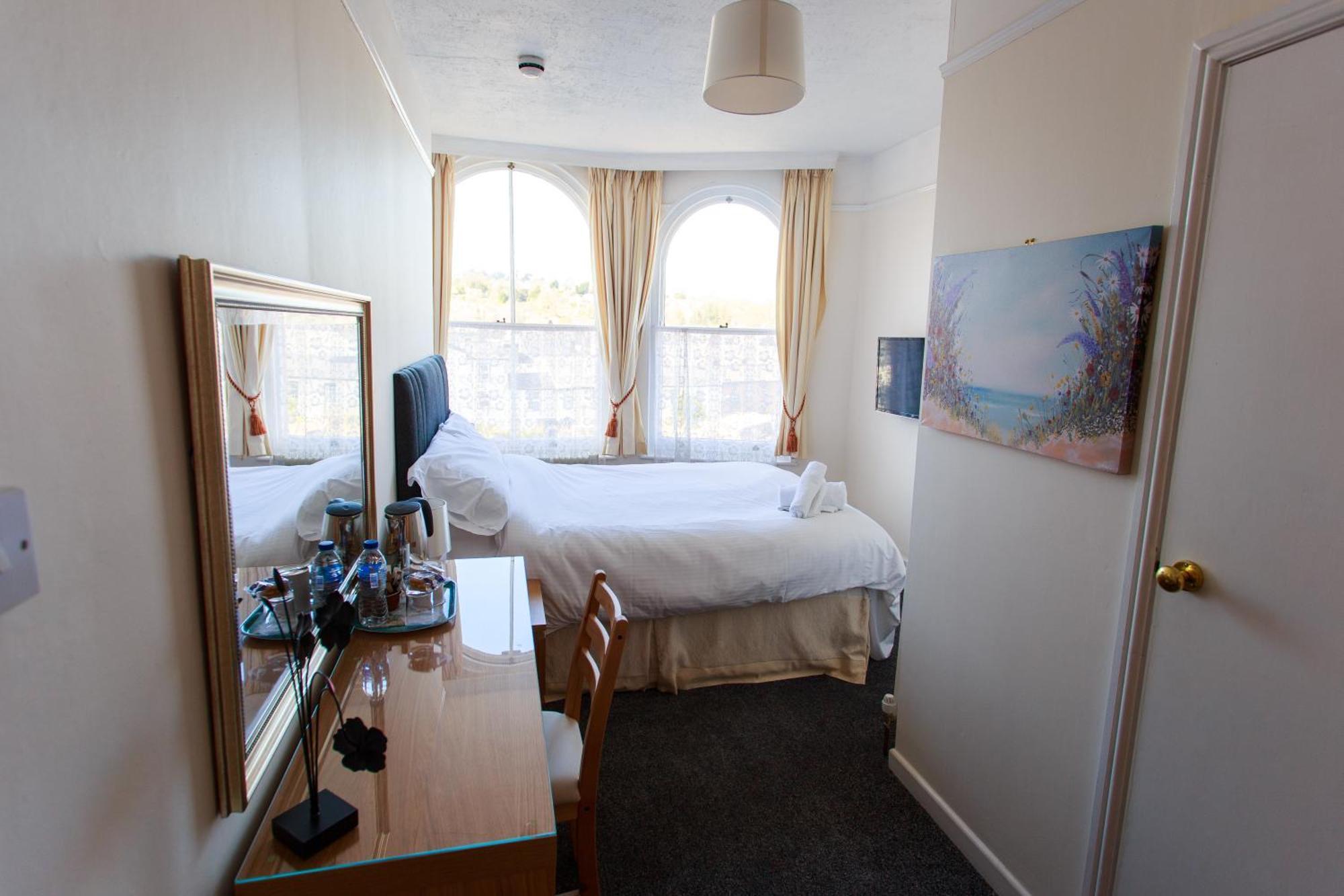 Bridge Guest House Tiverton  Room photo